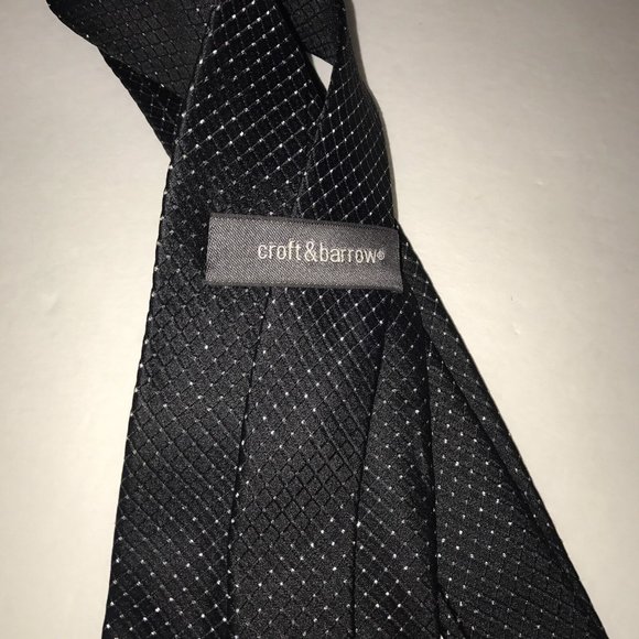 Croft & Barrow Mens Necktie Black Metallic Silver PinDot Silk - Picture 2 of 3